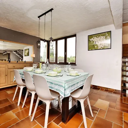 In With Swimming Pool بيت للعطل فيرتون