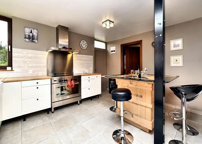 In With Swimming Pool Hébergement de vacances Virton