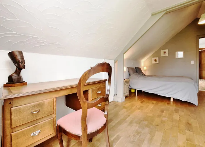 Hébergement de vacances In With Swimming Pool *